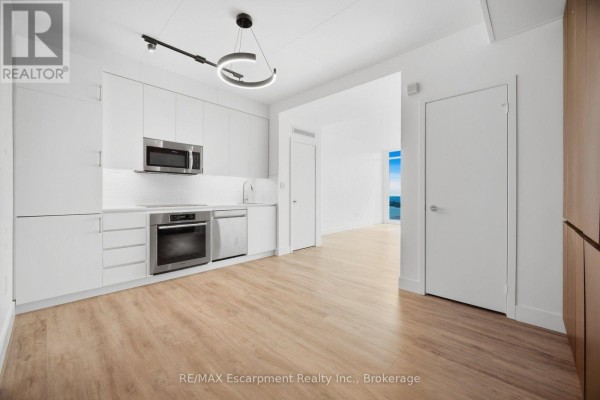 Kitchen - 4008 - 15 Iceboat Terrace, Toronto, ON M5V4A5 Photo 3