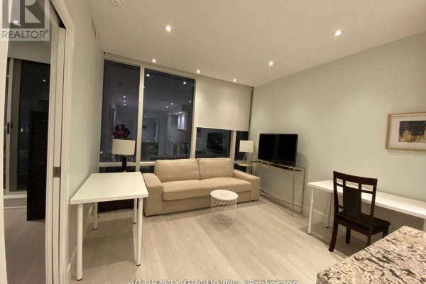 Kitchen - 4009 - 1 Bloor Street E, Toronto, ON M4W0A8 Photo 3