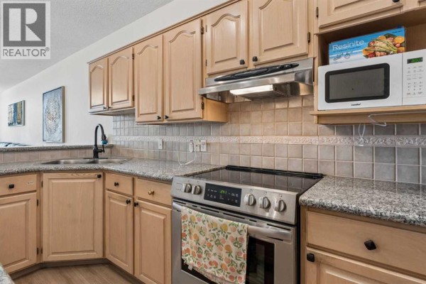 4pc Bathroom - 401, 103 10 Avenue Nw, Calgary, AB T2M0B4 Photo 5