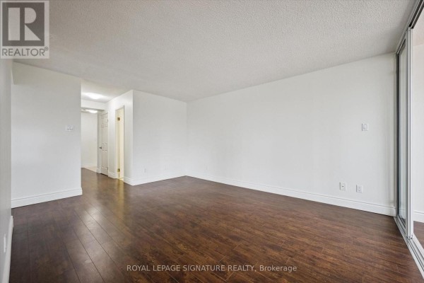 Bedroom 2 - 401 - 150 Queen Street S, Kitchener, ON N2G4T7 Photo 2