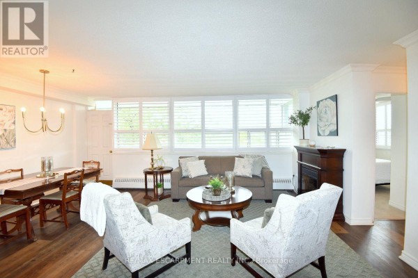 Bedroom 2 - 401 - 2263 Marine Drive, Oakville, ON L6L5K1 Photo 5
