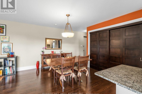 Primary Bedroom - 401 - 2603 Bathurst Street, Toronto, ON M6B2Z6 Photo 4