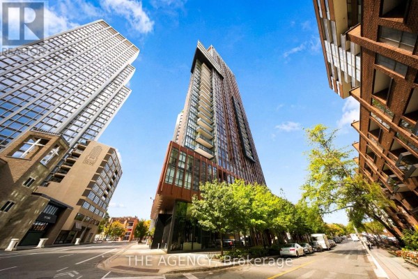 401 - 32 Davenport Road, Toronto, ON M5R0B5 Photo 2