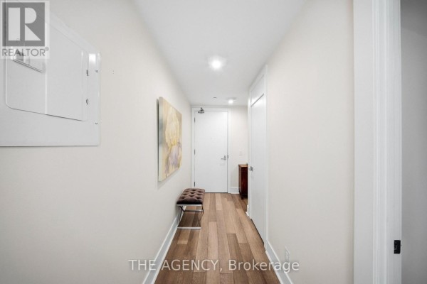 401 - 32 Davenport Road, Toronto, ON M5R0B5 Photo 3