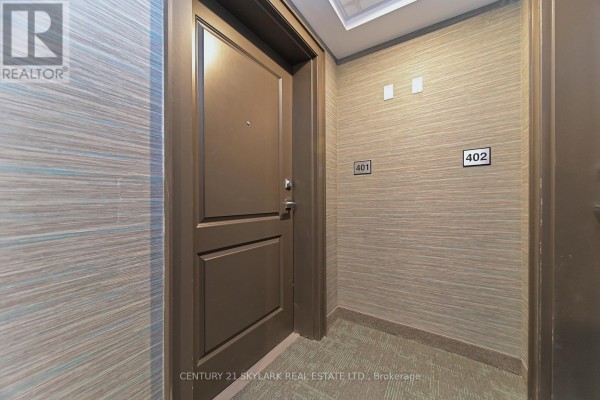 Den - 401 - 460 Dundas Street E, Hamilton, ON L8B2A5 Photo 5
