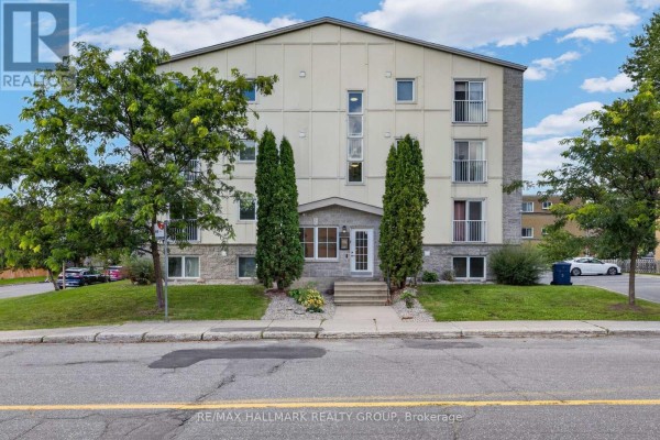 401 - 646 Cummings Avenue, Ottawa, ON, photo 2