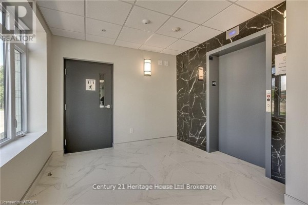 401 - 71 Metcalf Street, Woodstock, ON N4S3E9 Photo 4