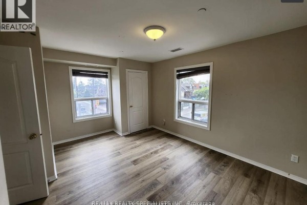 401 - 826 Bloor Street, Toronto, ON M6G1L9 Photo 4