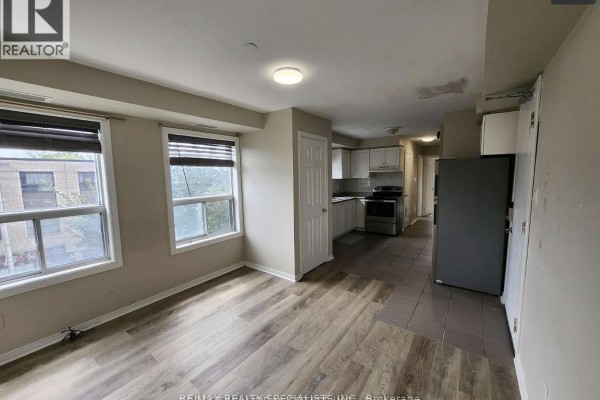 401 - 826 Bloor Street, Toronto, ON M6G1L9 Photo 5