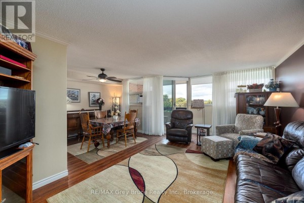 Dining room - 401 - 860 9 Street E, Owen Sound, ON N4K1R2 Photo 4