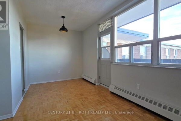 Bedroom - 401 - 98 Holgate Street, Barrie, ON L4N2T9 Photo 4