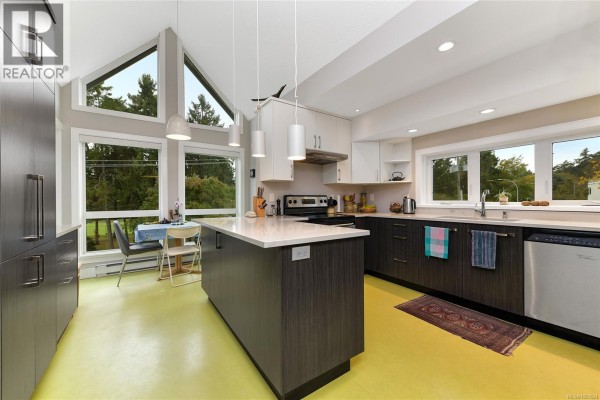 Ensuite - 401 1000 Park Blvd, Victoria, BC V8V2T4 Photo 4