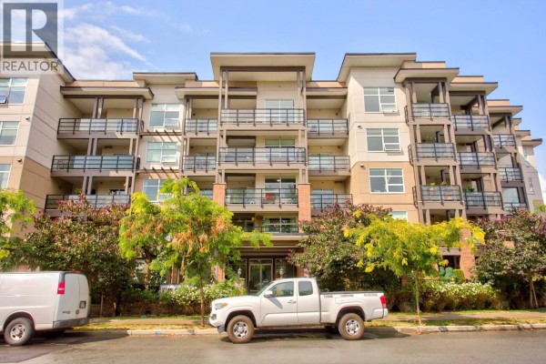 401 22577 Royal Crescent, Maple Ridge, BC V2X2M2 Photo 2