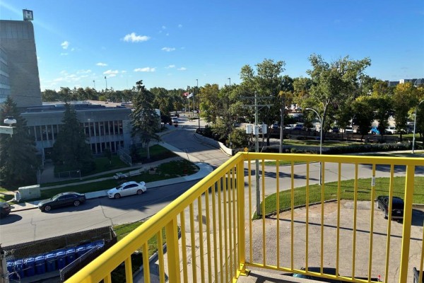401 2300 Pembina Highway, Winnipeg, MB R3T2H3 Photo 5