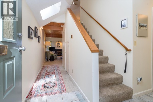 Porch - 401 2341 Harbour Rd, Sidney, BC V8L3X8 Photo 3