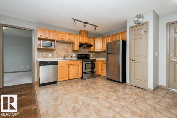 Primary Bedroom - 401 5005 165 Av Nw Nw, Edmonton, AB T5Y0L8 Photo 3