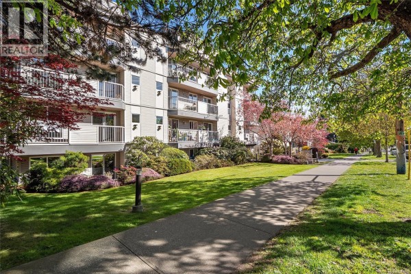 Ensuite - 401 445 Cook St, Victoria, BC V8V3Y2 Photo 4