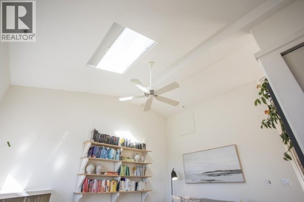 401 510 Chesterfield Avenue, North Vancouver, BC V7M2L9 Photo 4