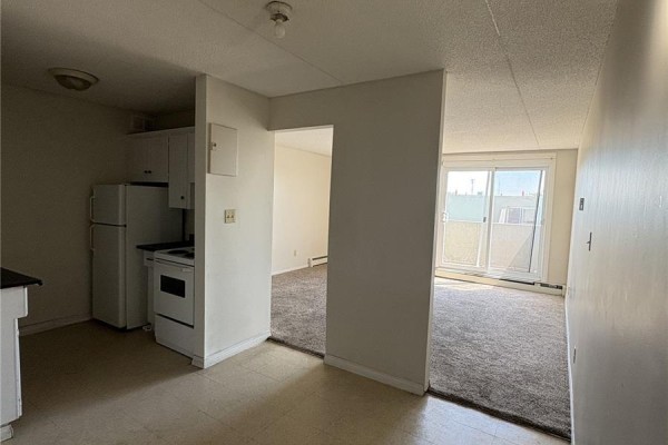 4pc Ensuite bath - 401 590 Laurier Street, Moose Jaw, SK S6H6X6 Photo 3