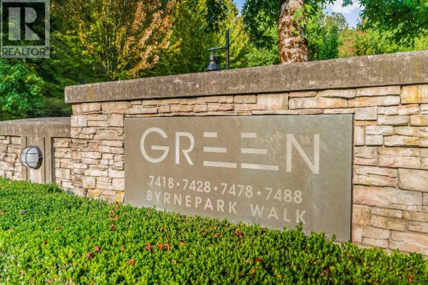 401 7418 Byrnepark Walk, Burnaby, BC V3N0B3 Photo 3