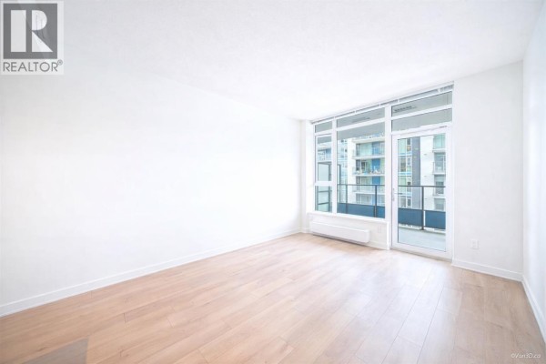 401 8850 University Crescent, Burnaby, BC, photo 2