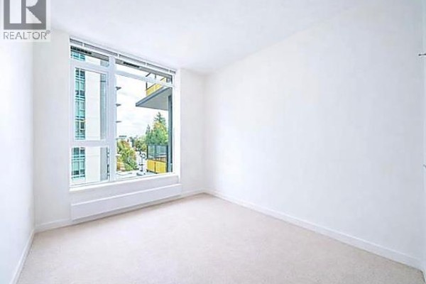 401 8850 University Crescent, Burnaby, BC V5A4Y8 Photo 5