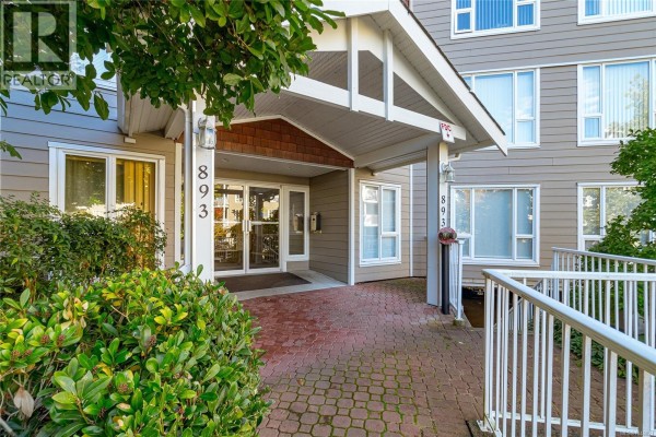 401 893 Hockley Ave, Langford, BC, photo 2