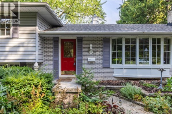 401 Cairncroft Road, Oakville, ON, photo 3