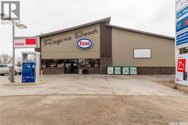 401 Centre Street, Regina Beach, SK S0G4C0 Photo 2