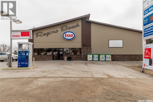 401 Centre Street, Regina Beach, SK S0G4C0 Photo 3