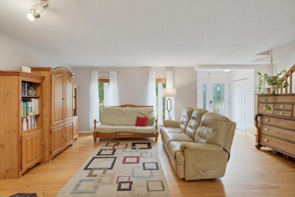 Living room - 401 Ch. Lamarche, L Ange Gardien, QC J8L0R9 Photo 3