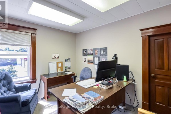 401 Queen Street, North Huron, ON N0M1H0 Photo 5