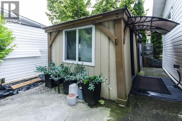 401 Raindance Crescent, West Vancouver, BC V7P1C1 Photo 5