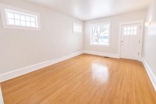 Bedroom - 401 Rosedale Avenue, Winnipeg, MB R3L1M1 Photo 4