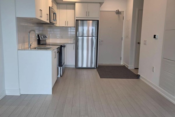 4010 Eglinton Avenue, Toronto, ON M9A0G6 Photo 2