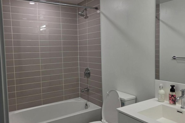 4010 Eglinton Avenue, Toronto, ON M9A0G6 Photo 5