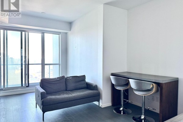 Living room - 4014 - 70 Temperance Street, Toronto, ON M5H0B1 Photo 4