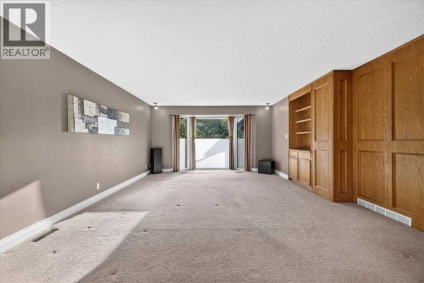 Foyer - 4015 45 Street Sw, Calgary, AB T3E6P2 Photo 5