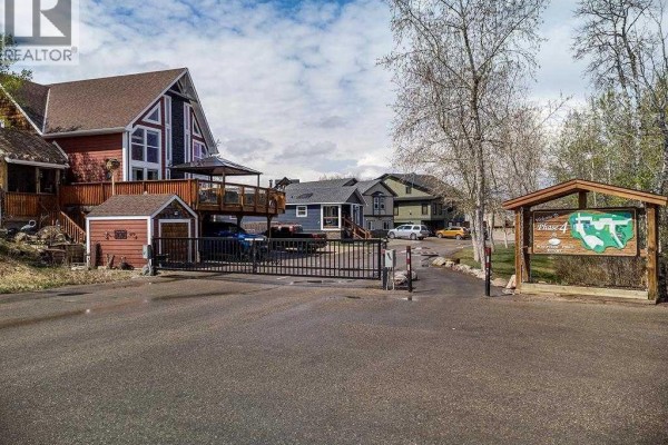 4017, 25054 South Pine Lake Road, Rural Red Deer County, AB, photo 3