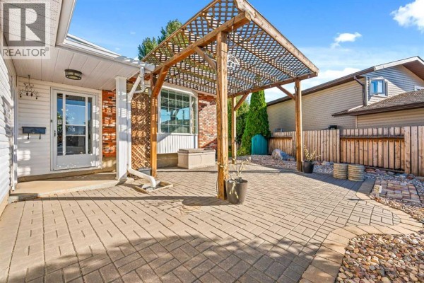 4pc Bathroom - 4019 58 Avenue Close, Lloydminster, AB T9V2P6 Photo 5