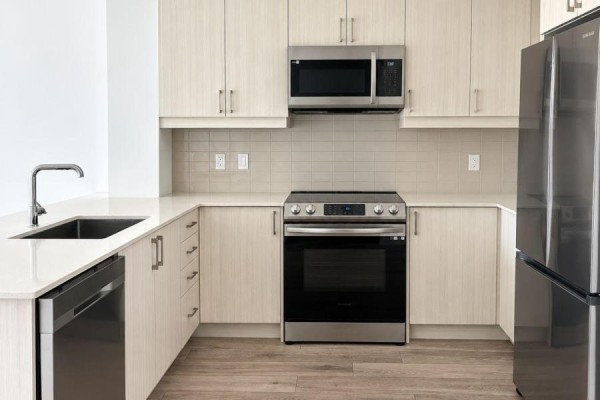 402 - 1 Hume Street, Collingwood, ON L9Y0X3 Photo 5