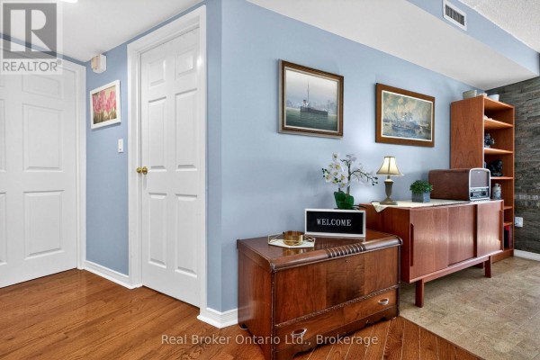 Primary Bedroom - 402 - 11 Beck Boulevard, Penetanguishene, ON L9M2G1 Photo 4