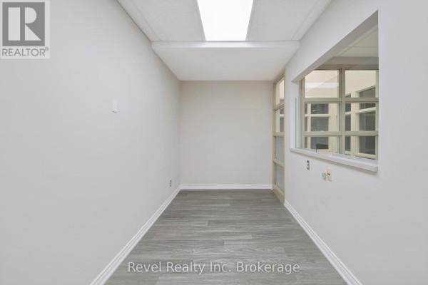 402 - 111 Main Street W, North Bay, ON P1B2T6 Photo 4