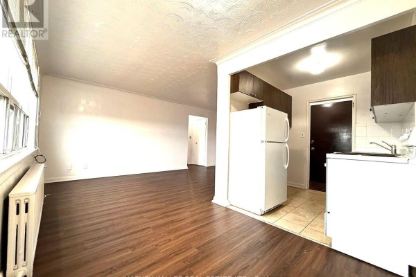 Dining room - 402 - 1490 Eglinton Avenue W, Toronto, ON M6E2G5 Photo 4
