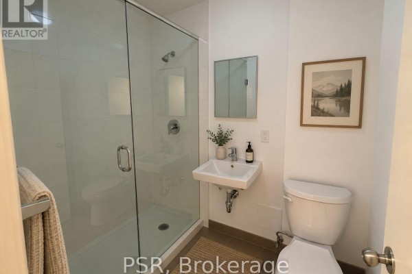 402 - 214 Vaughan Road, Toronto, ON M6C2M3 Photo 5