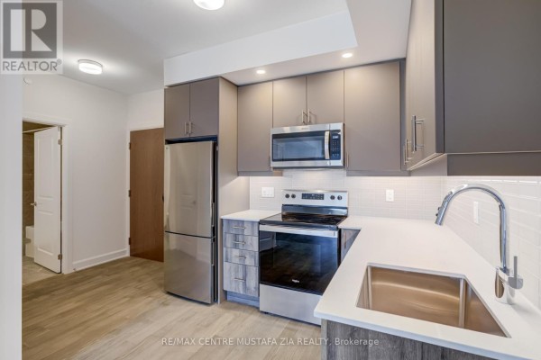 402 - 3240 William Coltson Avenue, Oakville, ON L6H0X1 Photo 5