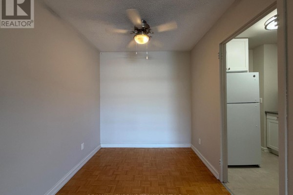 402 - 33 Leaside Drive, St  Catharines, ON, photo 3