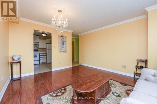 Kitchen - 402 - 3559 Eglinton Avenue W, Toronto, ON M6M5C6 Photo 3