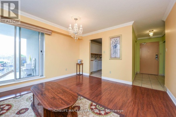 Primary Bedroom - 402 - 3559 Eglinton Avenue W, Toronto, ON M6M5C6 Photo 4