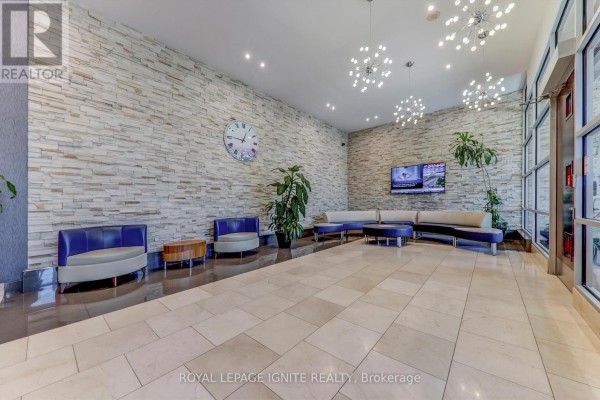 Bedroom 2 - 402 - 3939 Duke Of York Boulevard, Mississauga, ON L5B4N2 Photo 4